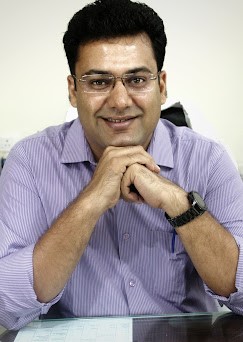 Dr Mohit Poddar